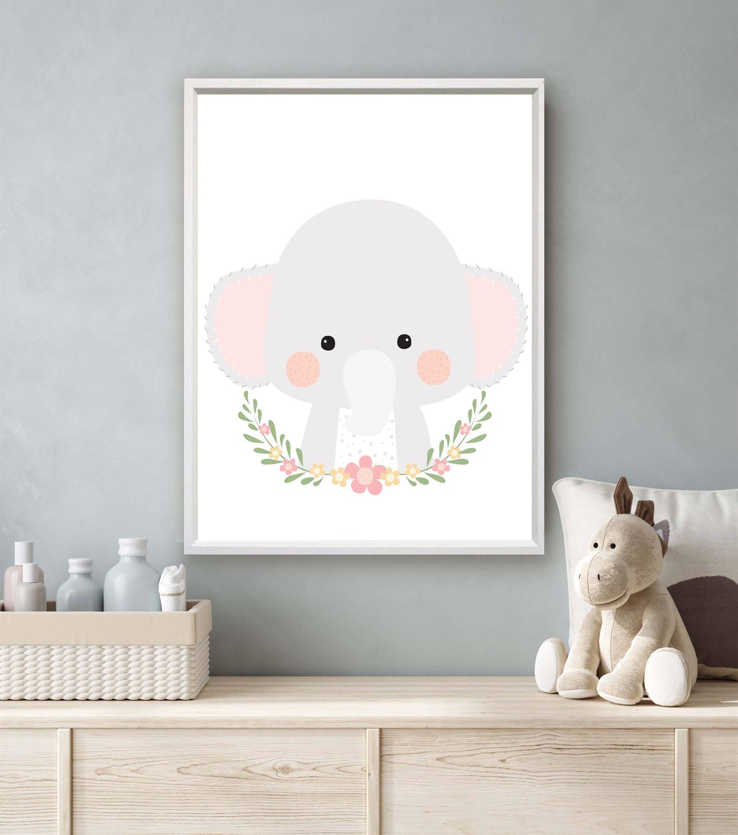 Lieve olifant met krans - Lieve jungle dieren