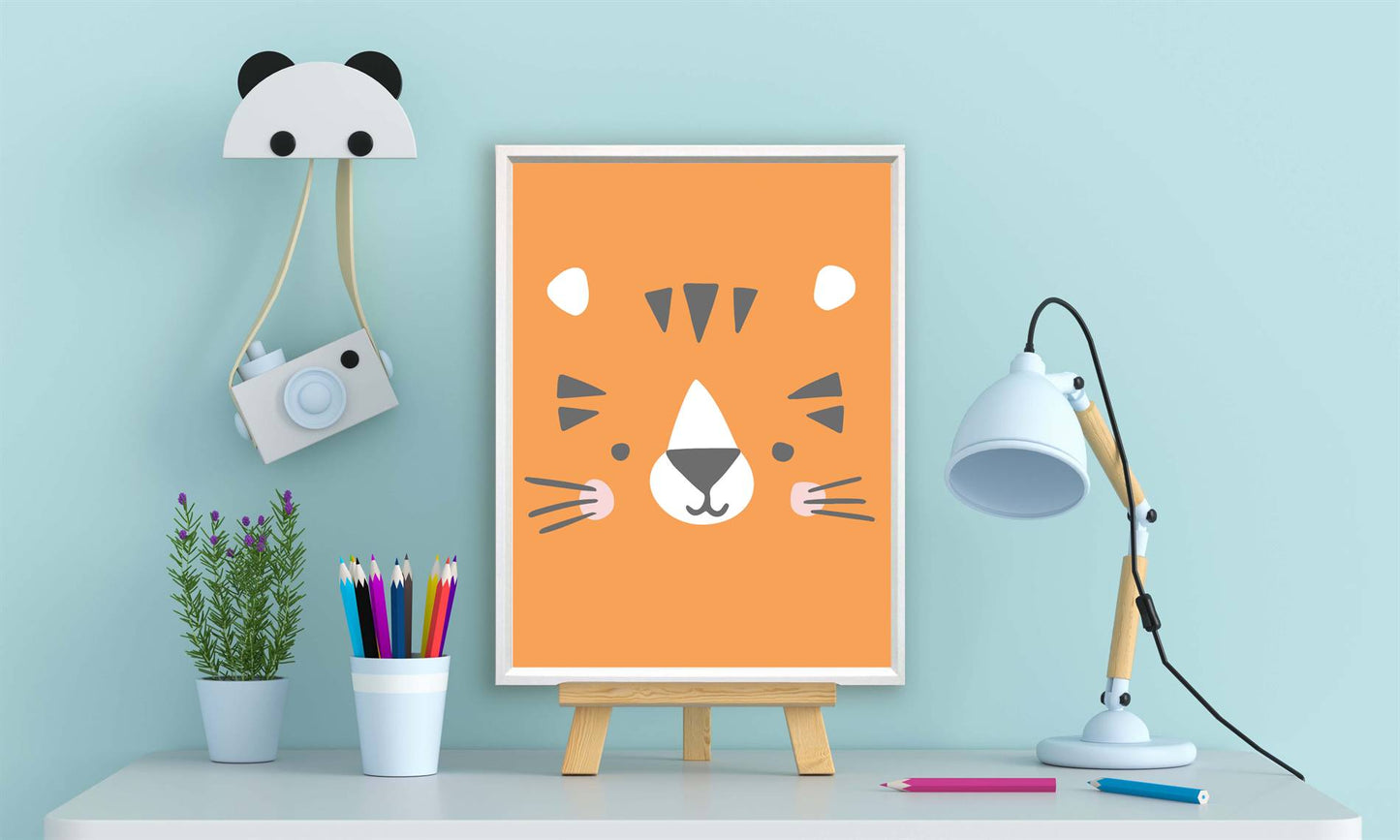 Tijger gezicht met oranje achtergrond - Dieren