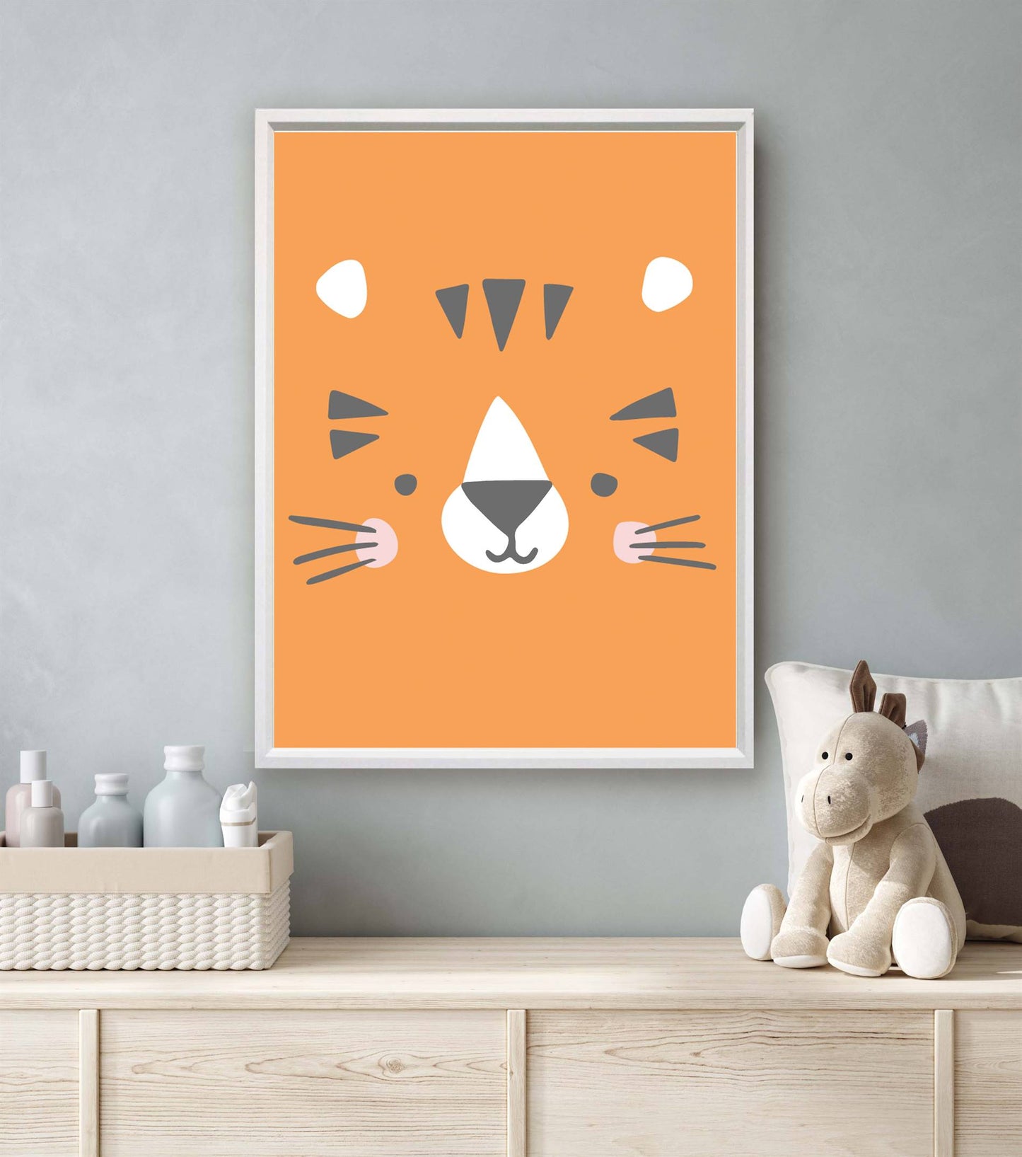 Tijger gezicht met oranje achtergrond - Dieren
